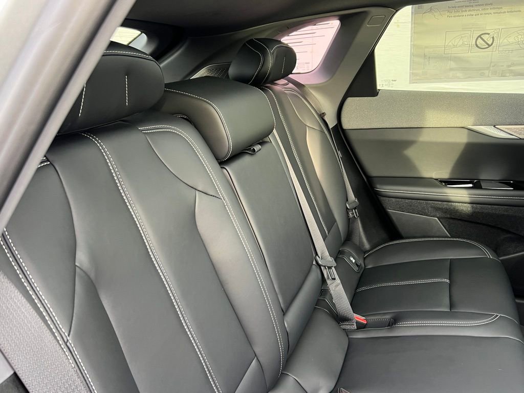 2026 Cadillac OPTIQ Luxury - Photo 22