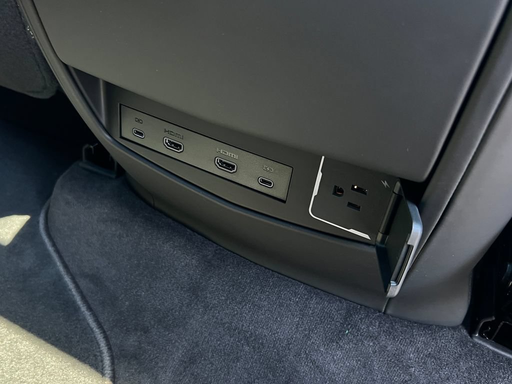 2026 Cadillac Escalade Platinum Luxury - Photo 30
