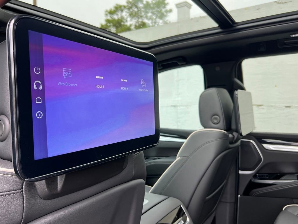 2026 Cadillac Escalade Sport - Photo 23