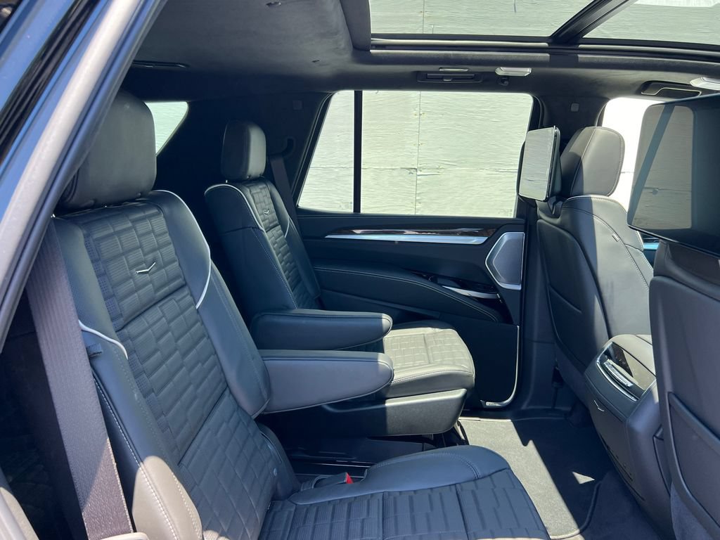 2026 Cadillac Escalade Platinum Luxury - Photo 24