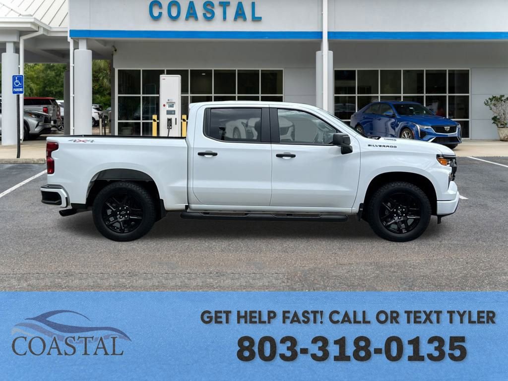 2025 Chevrolet Silverado 1500 Custom photo 4
