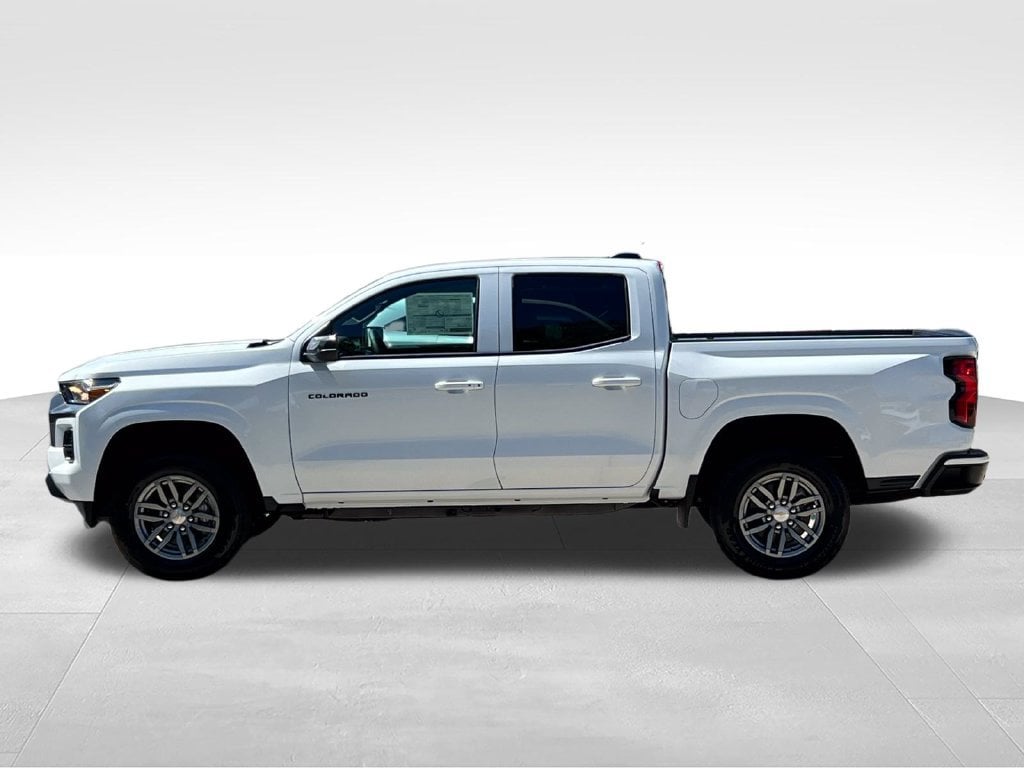 2026 Chevrolet Colorado LT - Photo 13