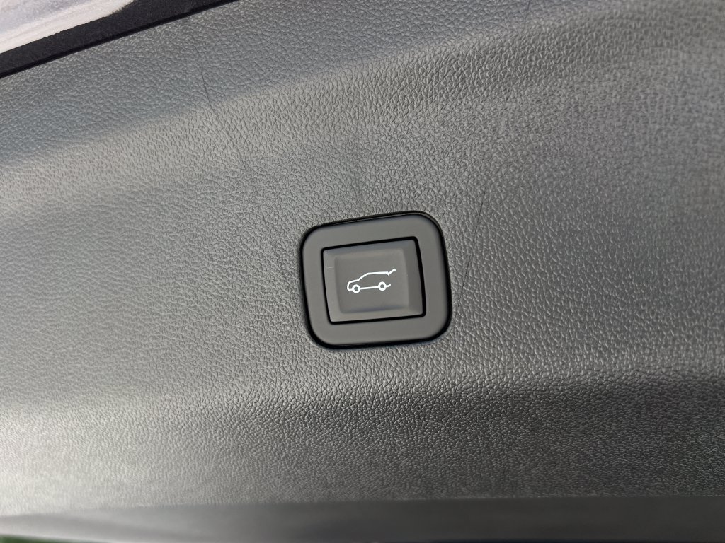 2026 Chevrolet Tahoe RST - Photo 23
