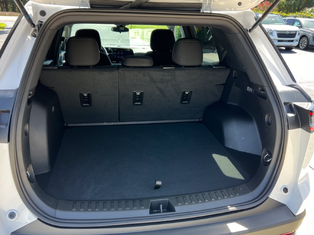 2026 Chevrolet Equinox LT - Photo 17