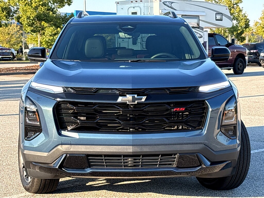 2025 Chevrolet Equinox RS photo 2