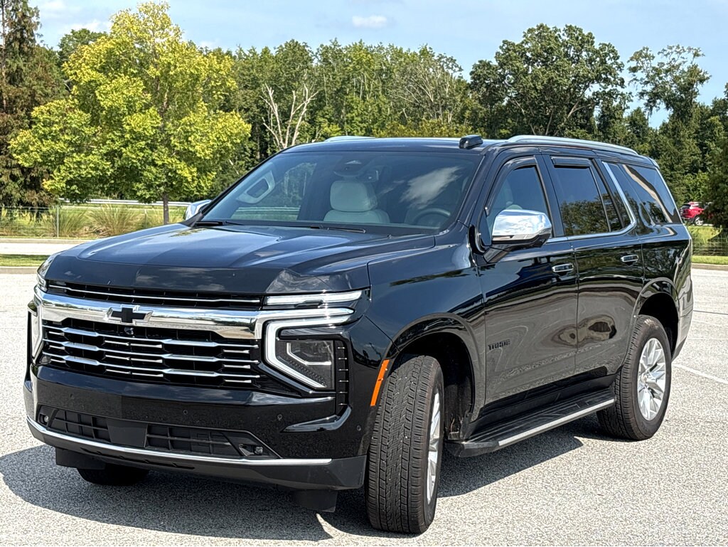 2025 Chevrolet Tahoe Premier photo 3
