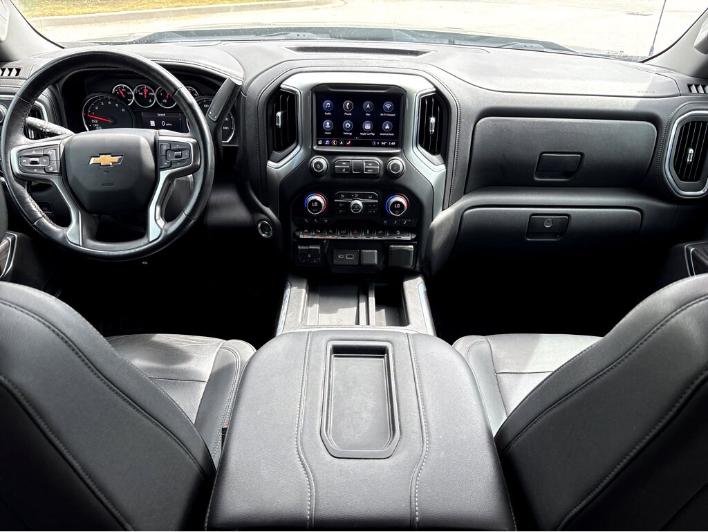 2021 Chevrolet Silverado 1500 LTZ photo 2