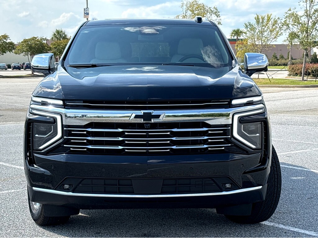 2025 Chevrolet Tahoe Premier photo 2