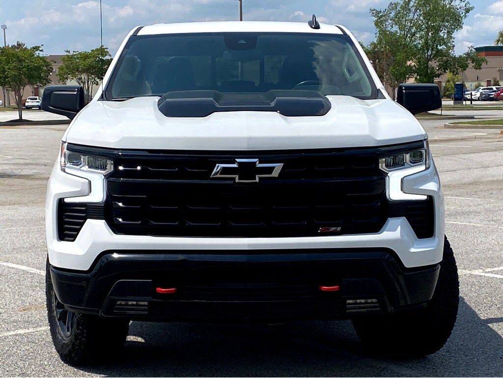 2023 Chevrolet Silverado 1500 LT Trail Boss photo 2