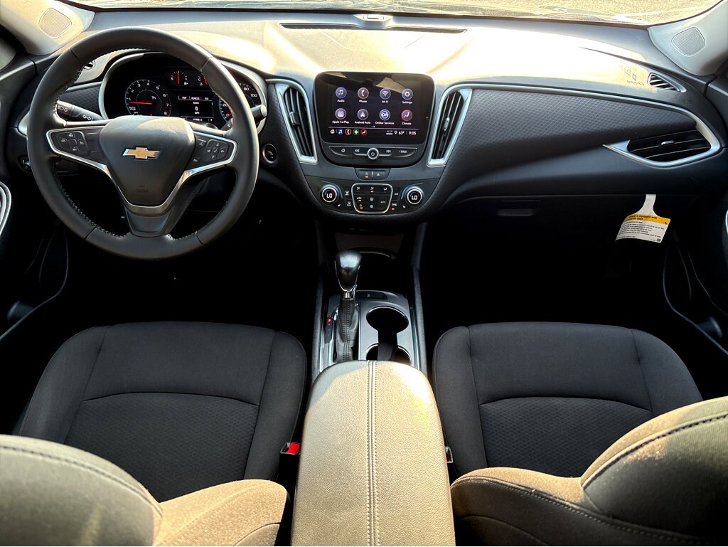 2022 Chevrolet Malibu 1LT photo 4