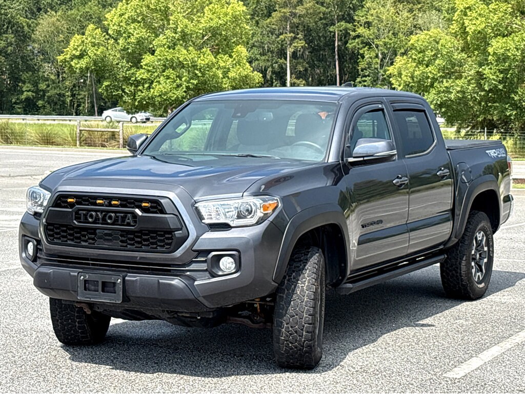 2023 Toyota Tacoma TRD Off-Road V6 photo 3