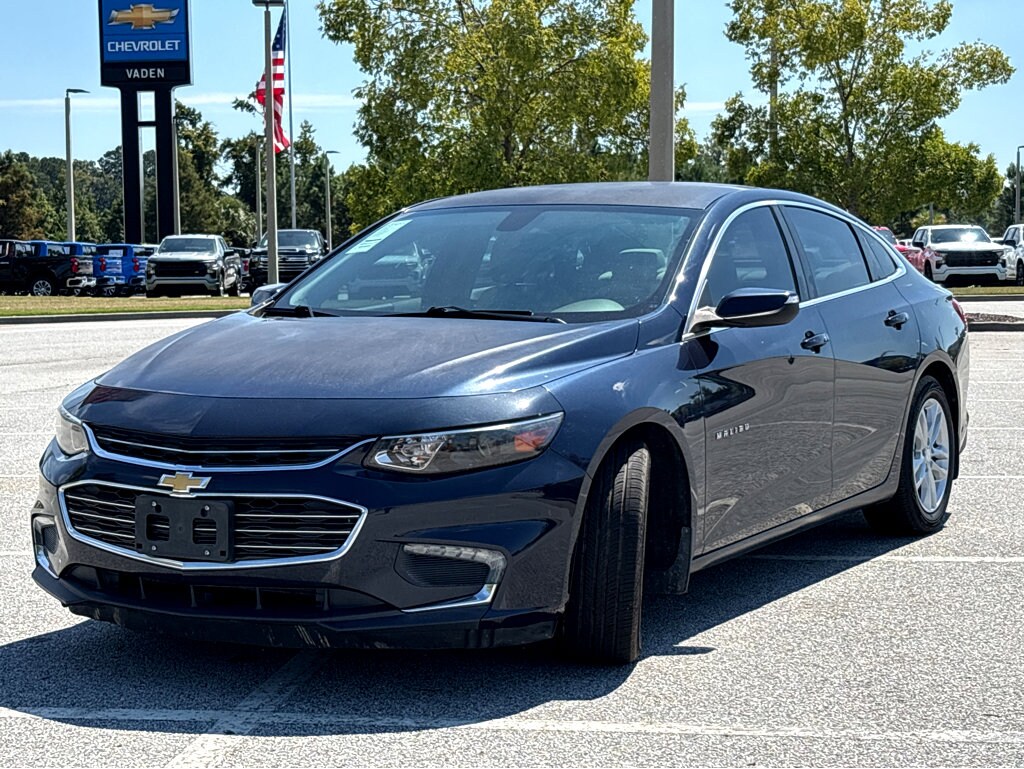 2016 Chevrolet Malibu 1LT photo 3