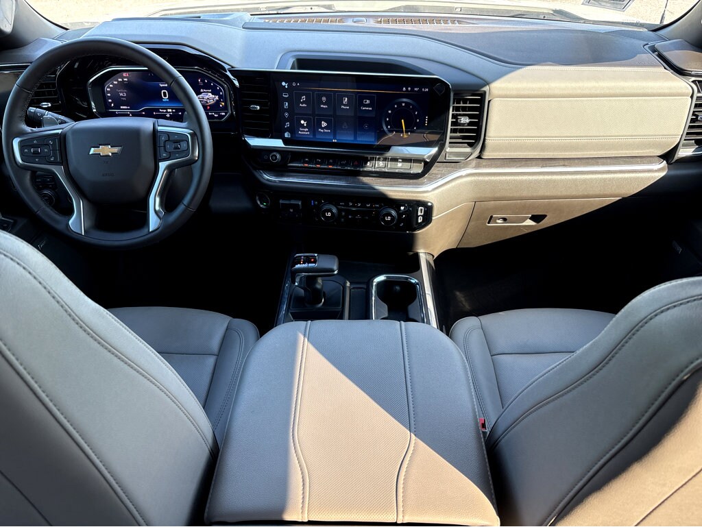2024 Chevrolet Silverado 1500 LTZ photo 4