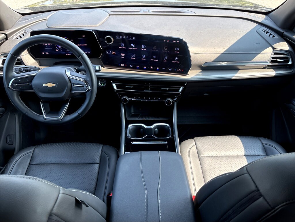 2024 Chevrolet Traverse photo 4