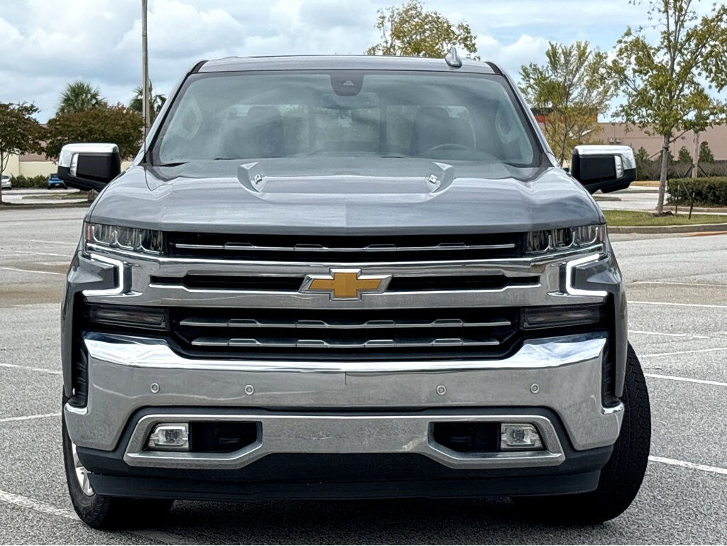 2021 Chevrolet Silverado 1500 LTZ photo 2