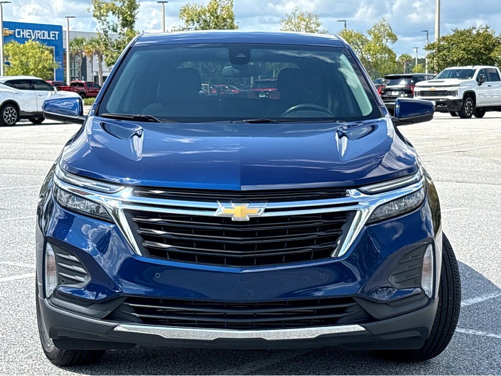 2022 Chevrolet Equinox LT photo 2