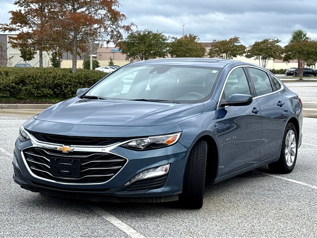 2024 Chevrolet Malibu 1LT photo 3