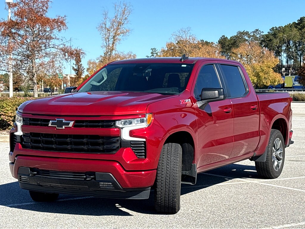 2024 Chevrolet Silverado 1500 RST photo 3