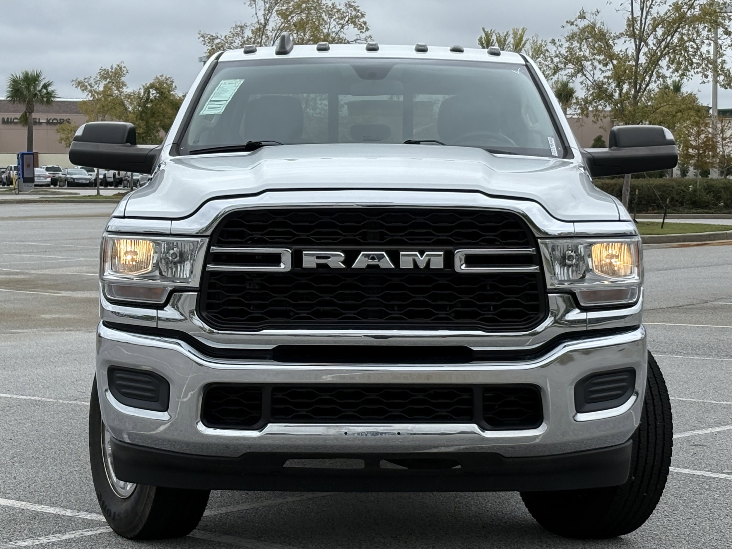 2020 Ram 2500 Tradesman photo 2