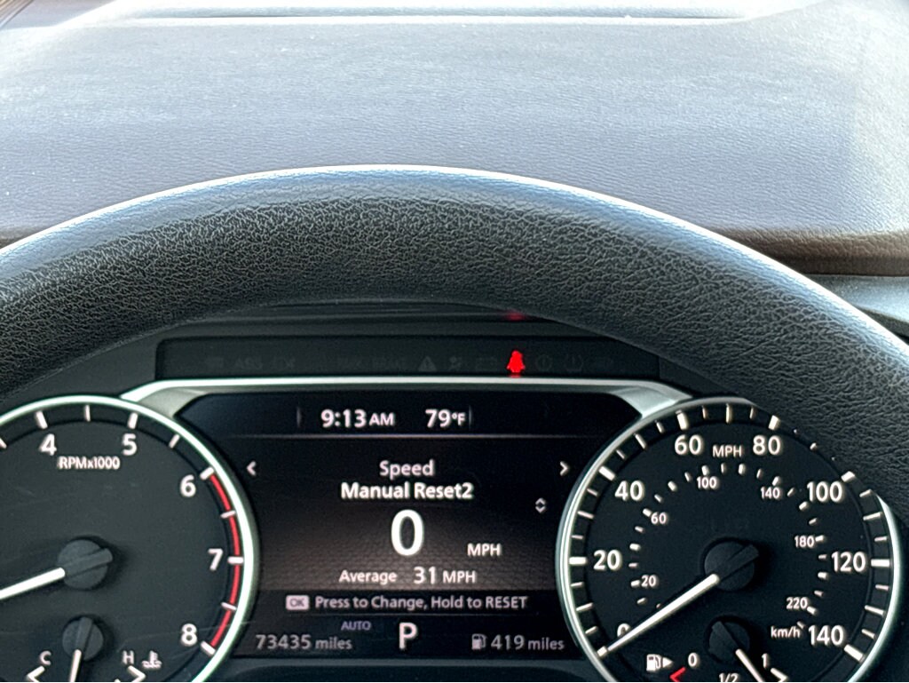 2023 Nissan Rogue SV photo 4