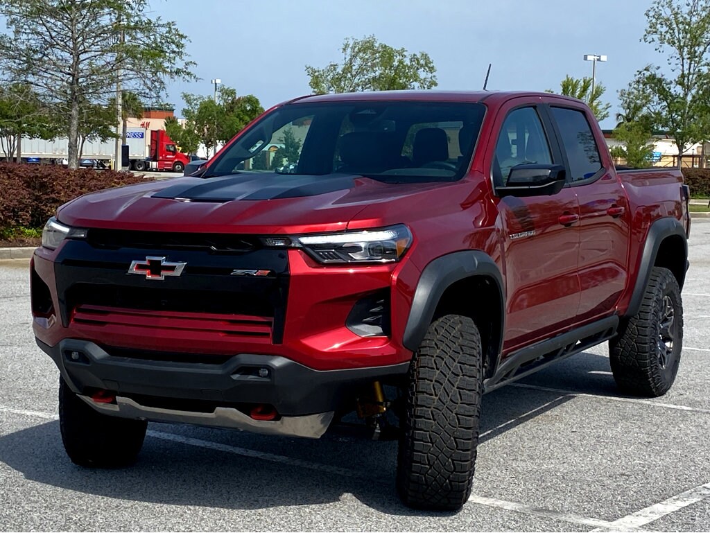 2024 Chevrolet Colorado ZR2 photo 3