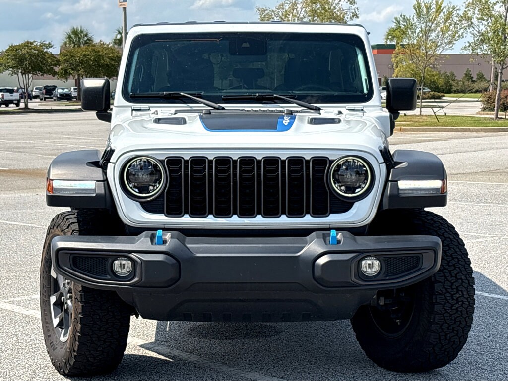 2024 Jeep Wrangler Rubicon 4xe photo 2