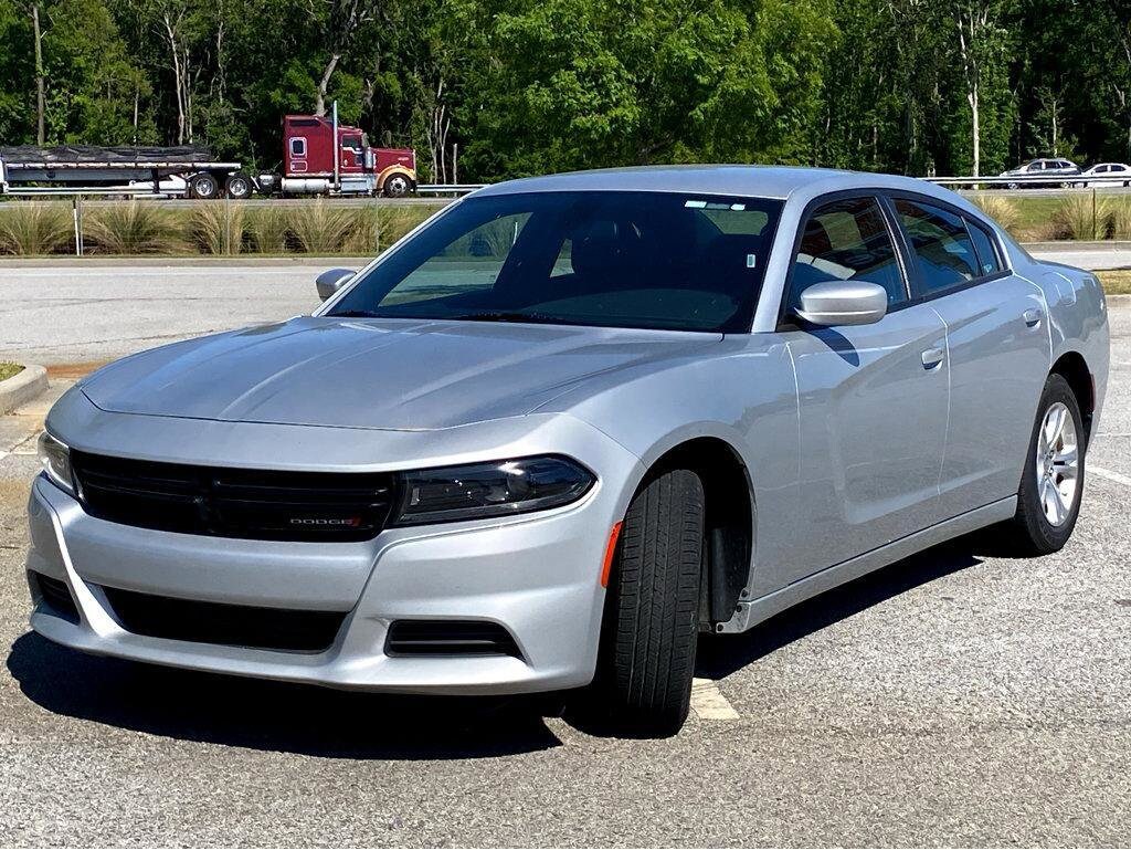 2022 Dodge Charger SXT photo 3