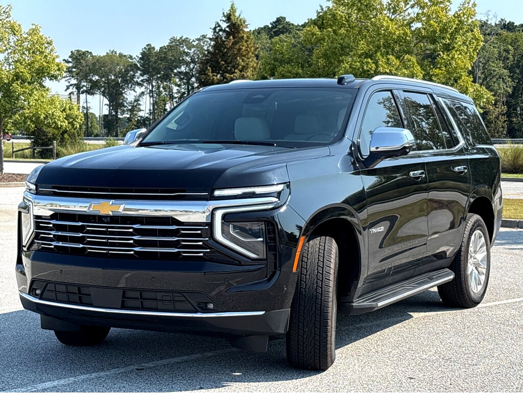 2025 Chevrolet Tahoe Premier photo 3