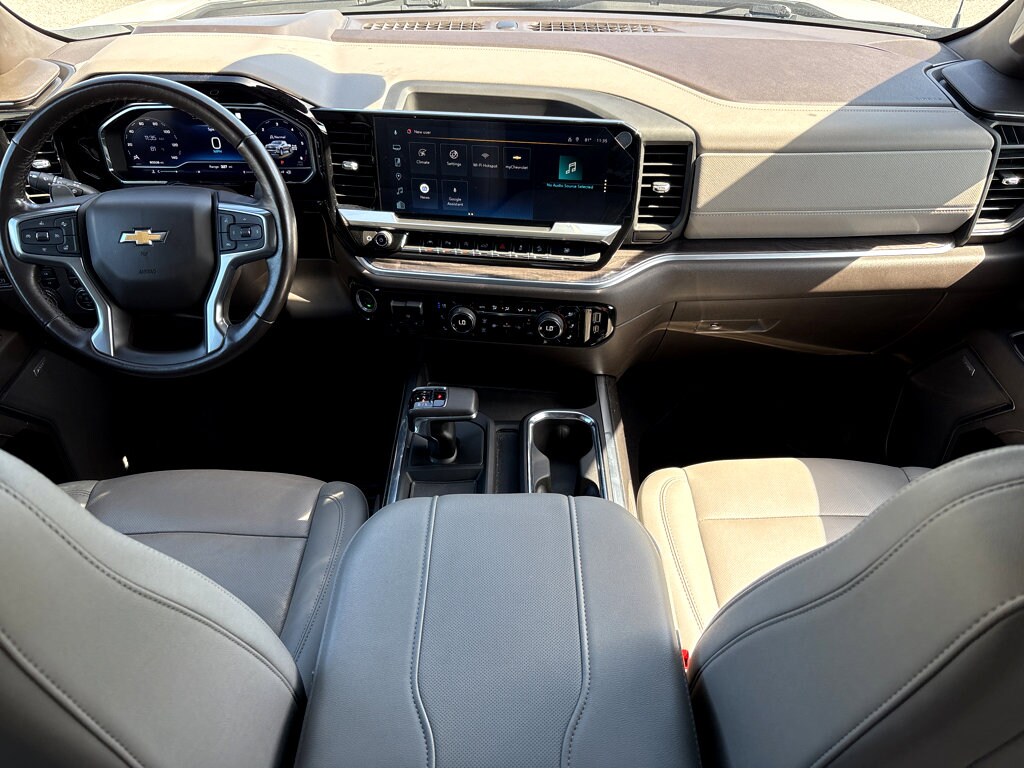 2023 Chevrolet Silverado 1500 LTZ photo 4