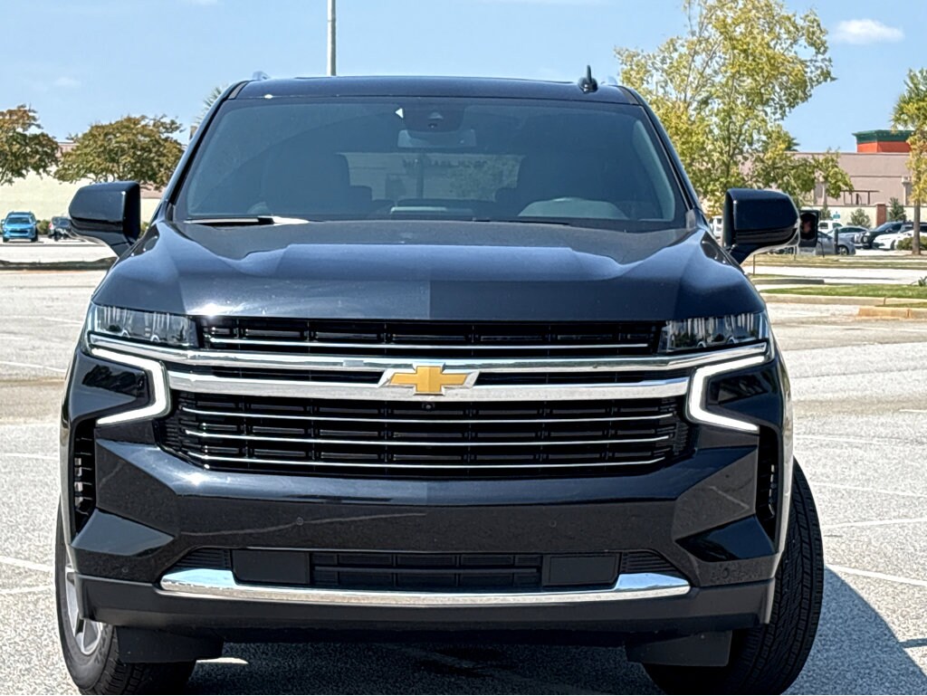 2024 Chevrolet Tahoe LT photo 2