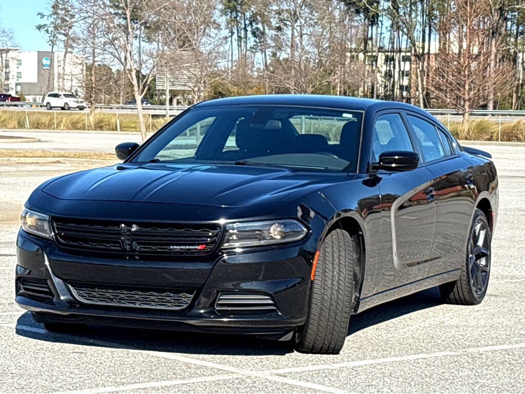 Used 2022 Dodge Charger SXT Sedan