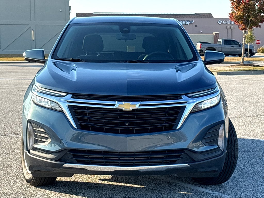 2024 Chevrolet Equinox LT photo 2