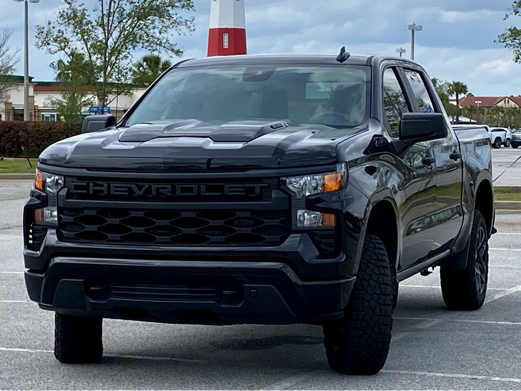Used 2025 Chevrolet Silverado 1500 Custom Trail Boss Truck Crew Cab