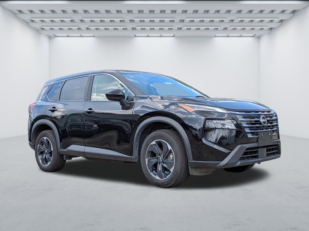 Used 2024 Nissan Rogue SV SUV