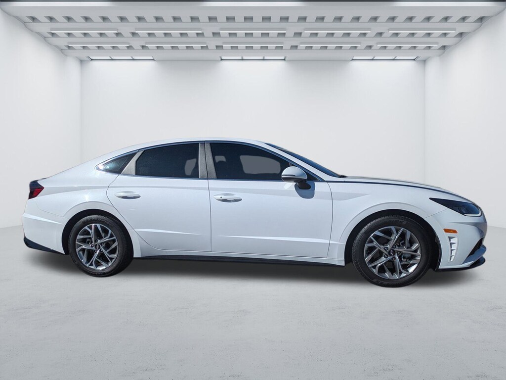 Used 2023 Hyundai Sonata SEL Sedan
