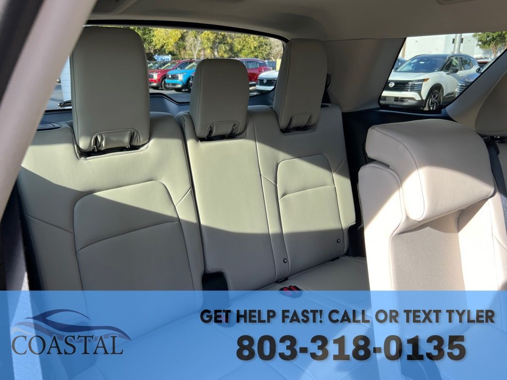 2026 Nissan Pathfinder SL SUV