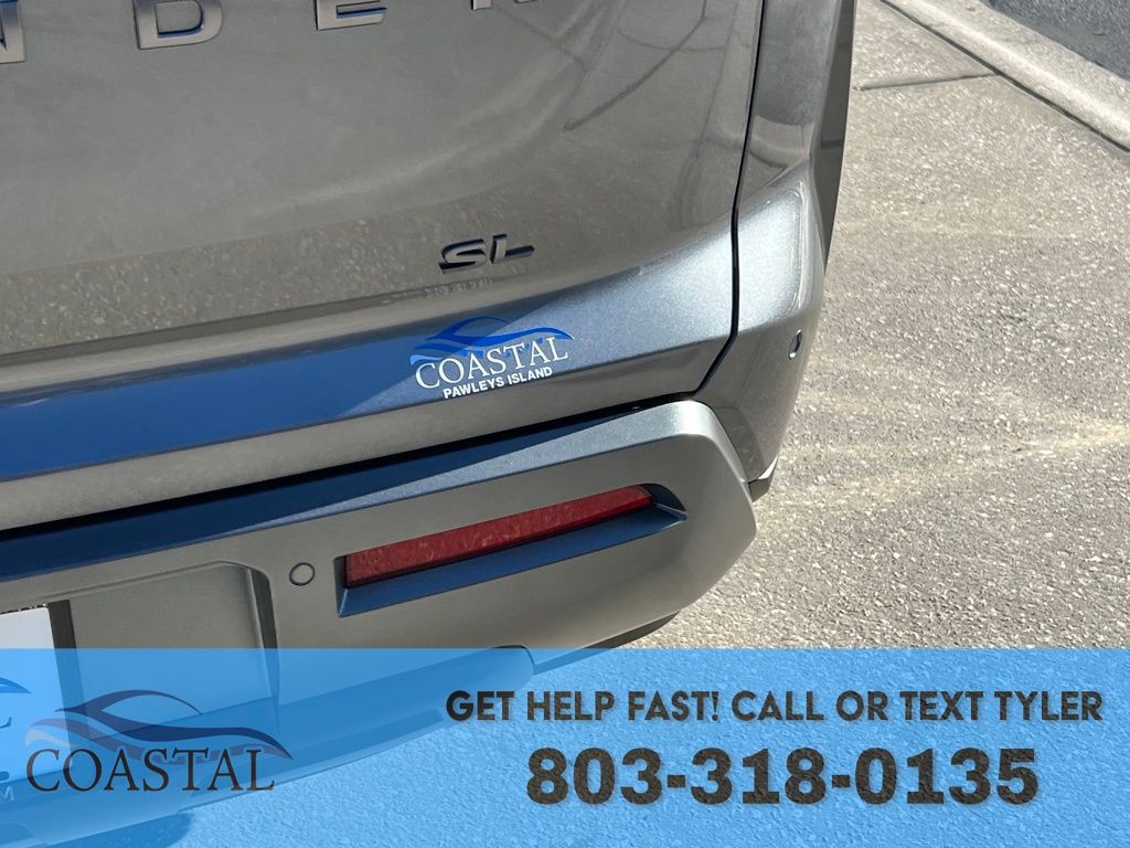 2026 Nissan Pathfinder SL SUV