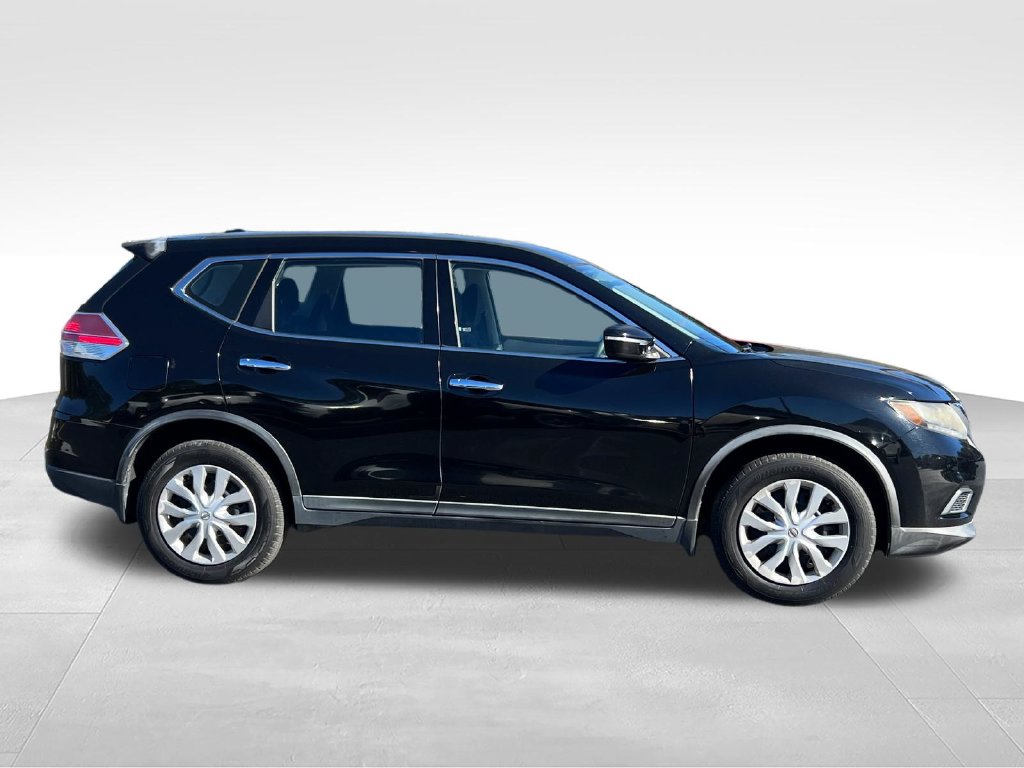 Used 2015 Nissan Rogue S SUV