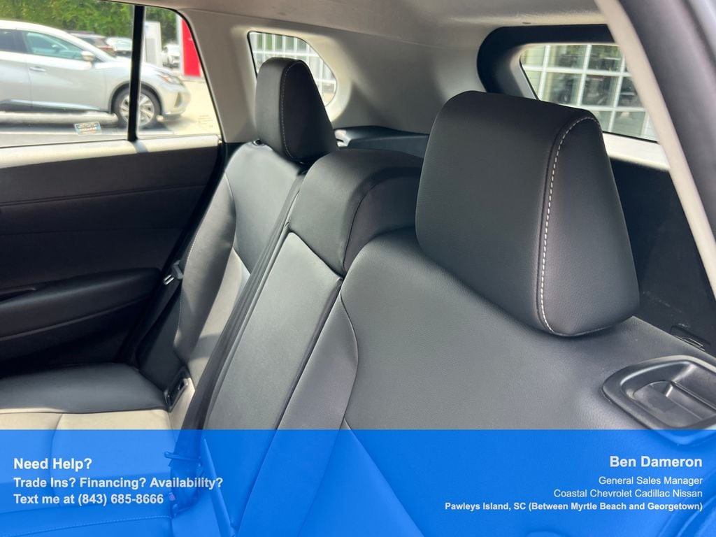 2023 Toyota Corolla Cross XLE - Photo 16