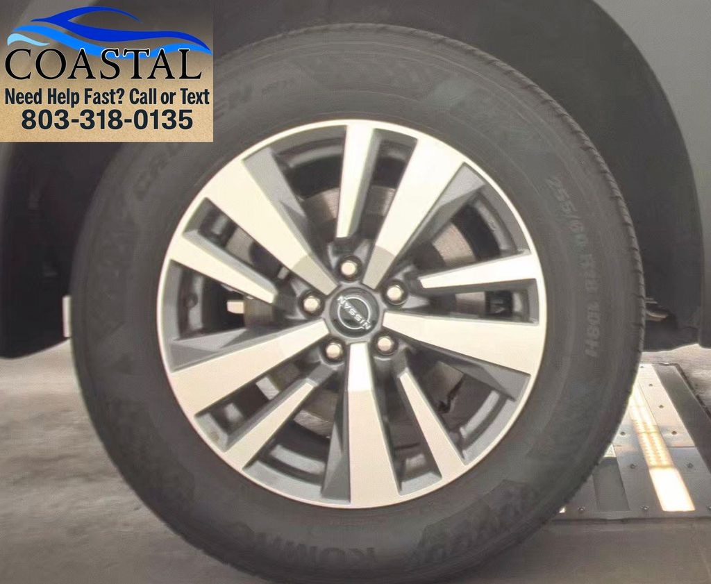 Used 2025 Nissan Pathfinder SL SUV