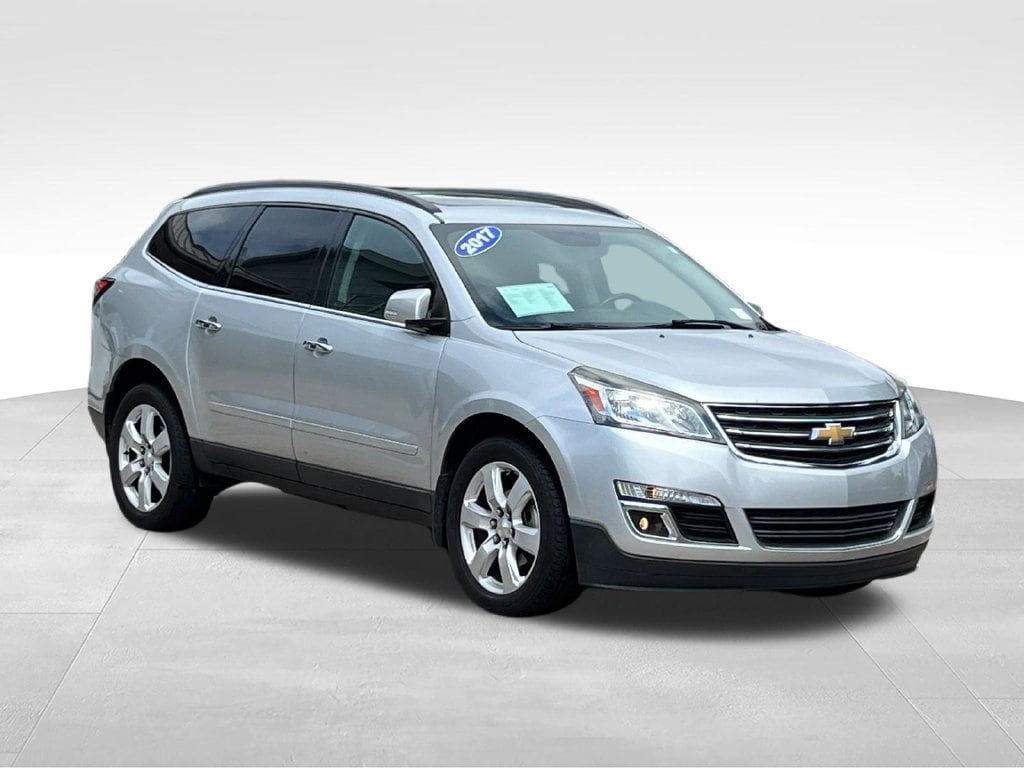 Used 2017 Chevrolet Traverse LT w/1LT SUV