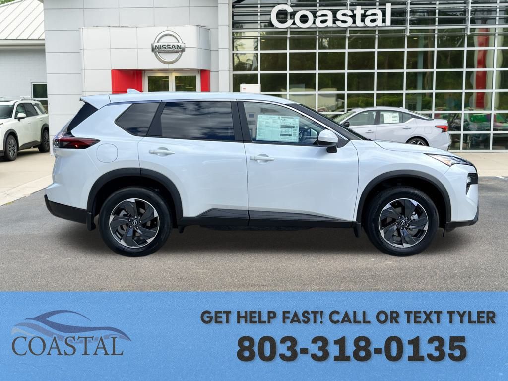 2026 Nissan Rogue SV photo 2