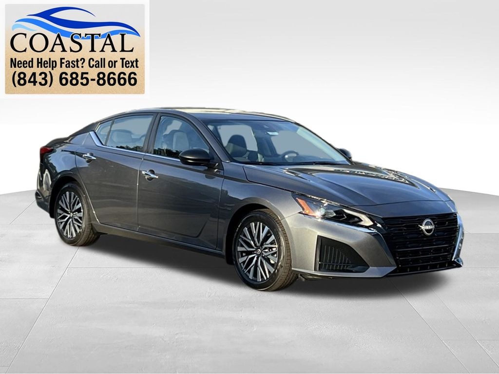 New 2025 Nissan Altima SV Sedan