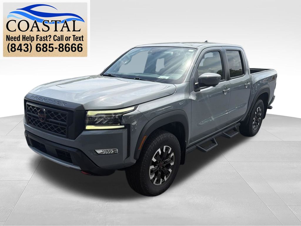 2023 Nissan Frontier PRO-4X Crew Cab 4X4's photo