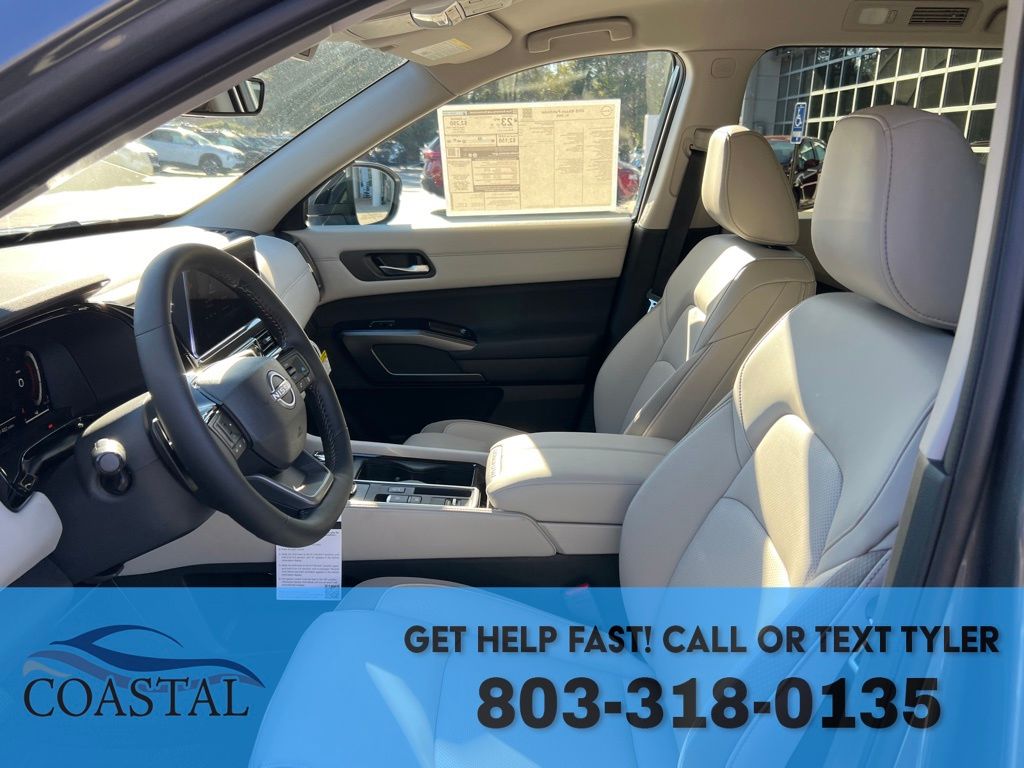 2026 Nissan Pathfinder SL SUV