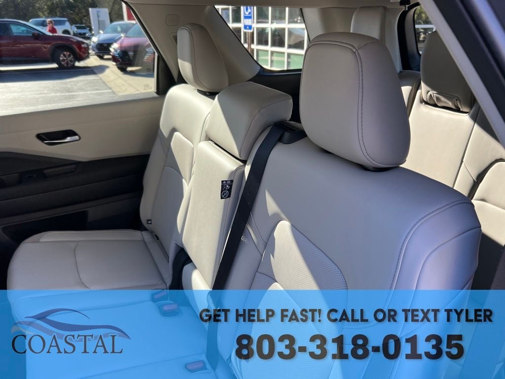 2026 Nissan Pathfinder SL SUV