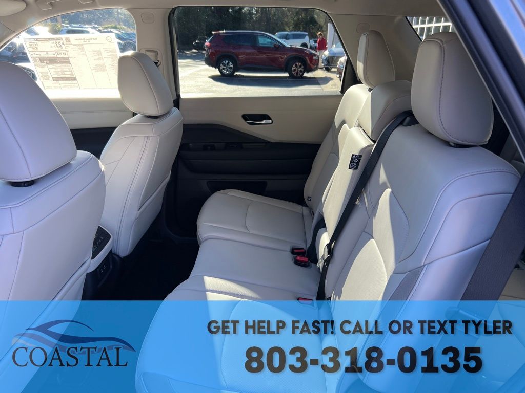 2026 Nissan Pathfinder SL SUV