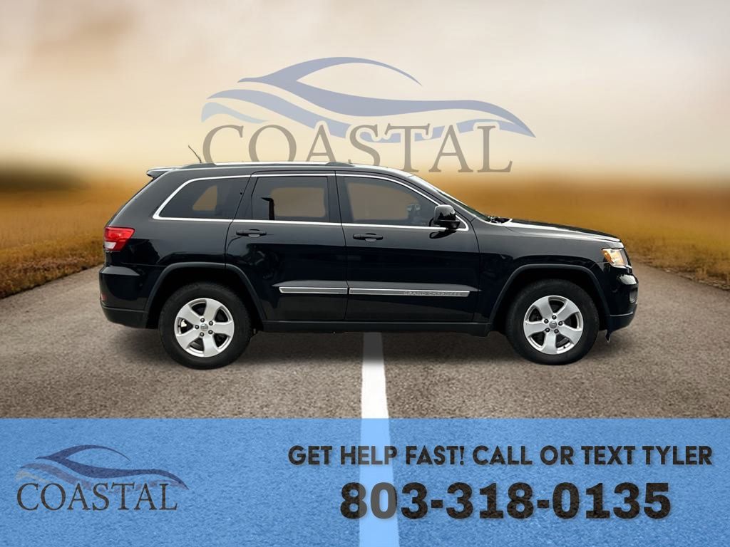 2013 Jeep Grand Cherokee Laredo photo 2