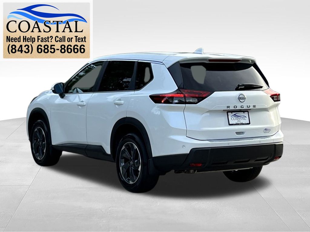 2026 Nissan Rogue SV - Photo 14