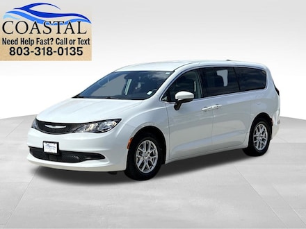 2023 Chrysler Voyager LX Van Passenger Van